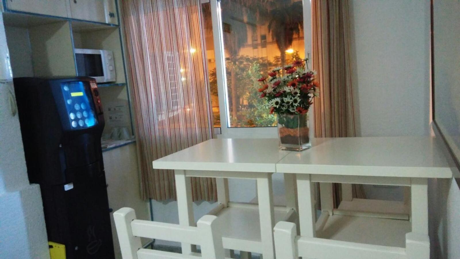Hostal Maribel Αλμερία Εξωτερικό φωτογραφία